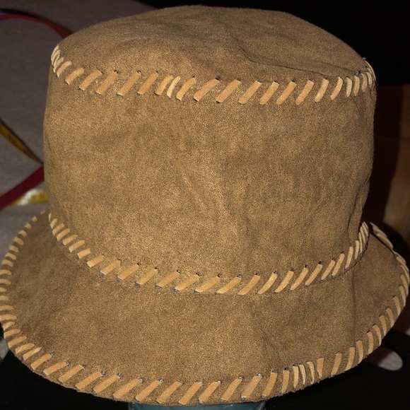 Scala brown suede bucket hat whipstitch stitching,milk chocolate color NWT - Picture 2 of 10